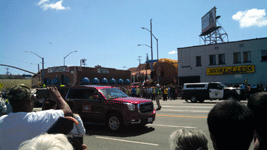 ET-94 approaches Vermont Avenue from Manchester Avenue on May 21, 2016.