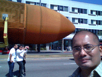 Taking a selfie with ET-94 on Vermont Avenue...on May 21, 2016.