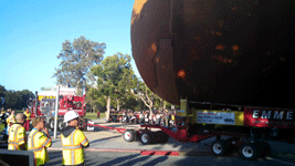 ET-94 makes its final turn onto the lawn outside the Samuel Oschin Pavilion, space shuttle Endeavour's temporary home...on May 21, 2016.