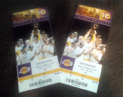 LAKERS vs. HOUSTON ROCKETS, October 26, 2010.