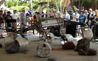 The MSL engineering model, also known as Scarecrow.
