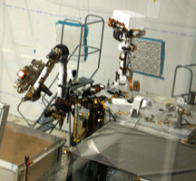 An engineering model of the Curiosity rover inside the In-Situ Instrument Laboratory.