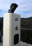 A statue honoring the late James Dean...whose movie REBEL WITHOUT A CAUSE was filmed at Griffith Observatory more than 60 years ago.