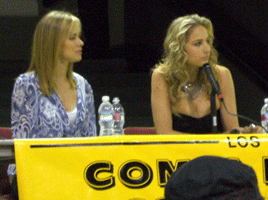 KRISTANNA LOKEN and LEELEE SOBIESKI at a Q&A junket